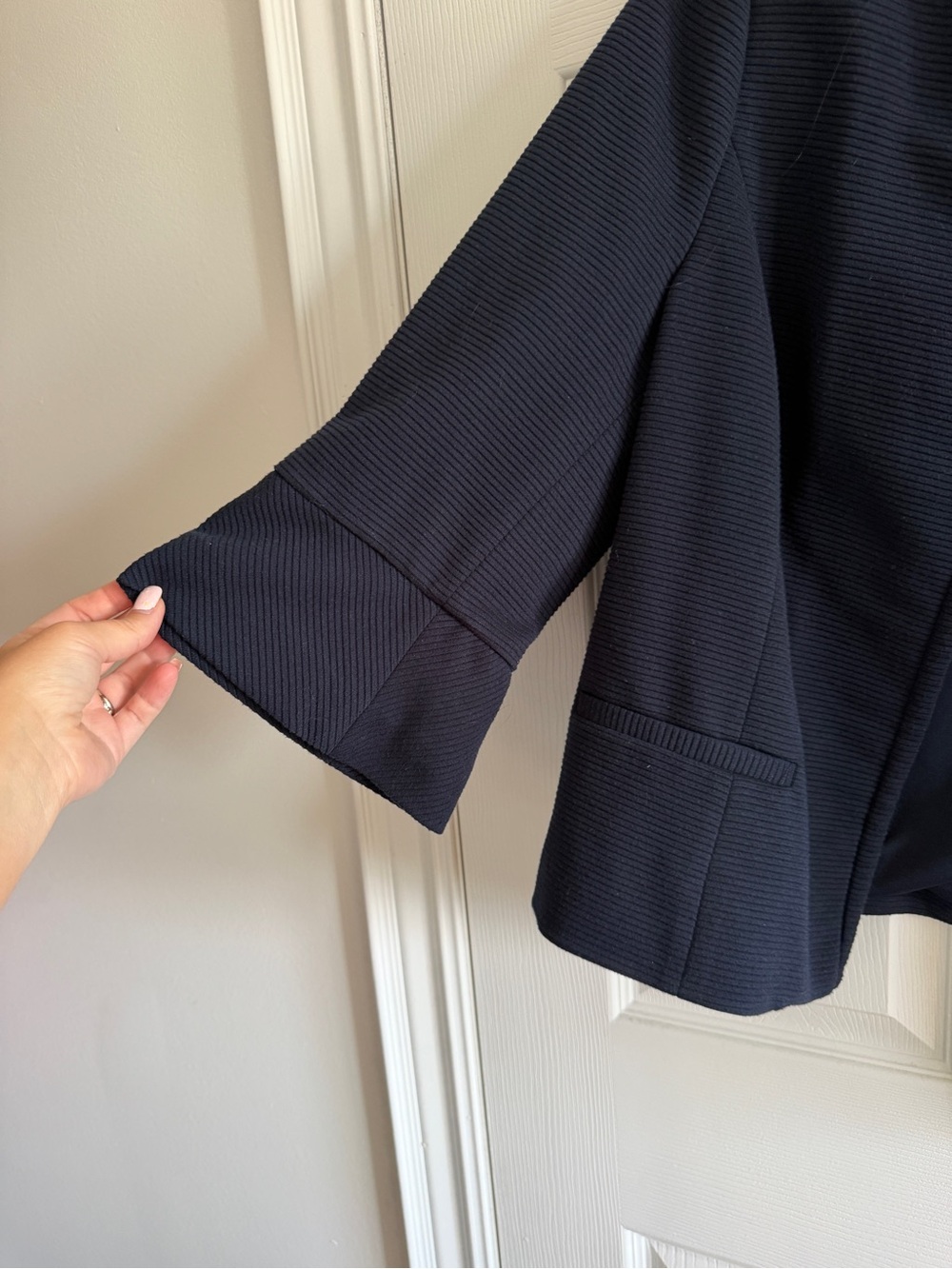 cleo Navy Open-Front Cropped Blazer - Picture 2 of 5